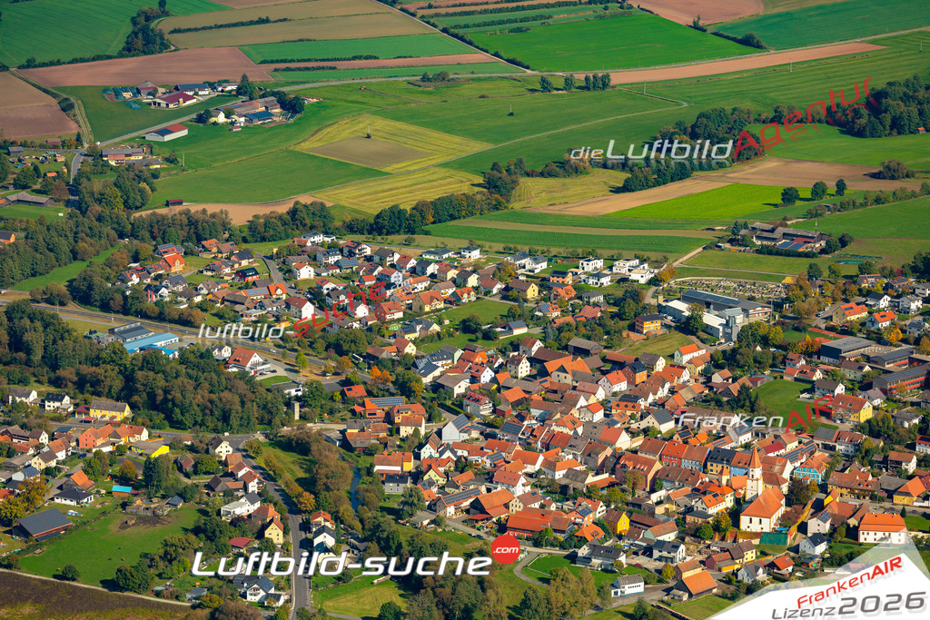 Das Luftbild zeigt :  Luhe-Wildenau - Die Luftaufnahme wurde 2024 vom UL-Flugzeug aus erstellt ( keine Drohne ) - Hochauflösende Luftaufnahme - Für grossformatige Ausdrucke geeignet. Die Geschenkidee !Mit Lizenz und Bildrechte bestellbar
