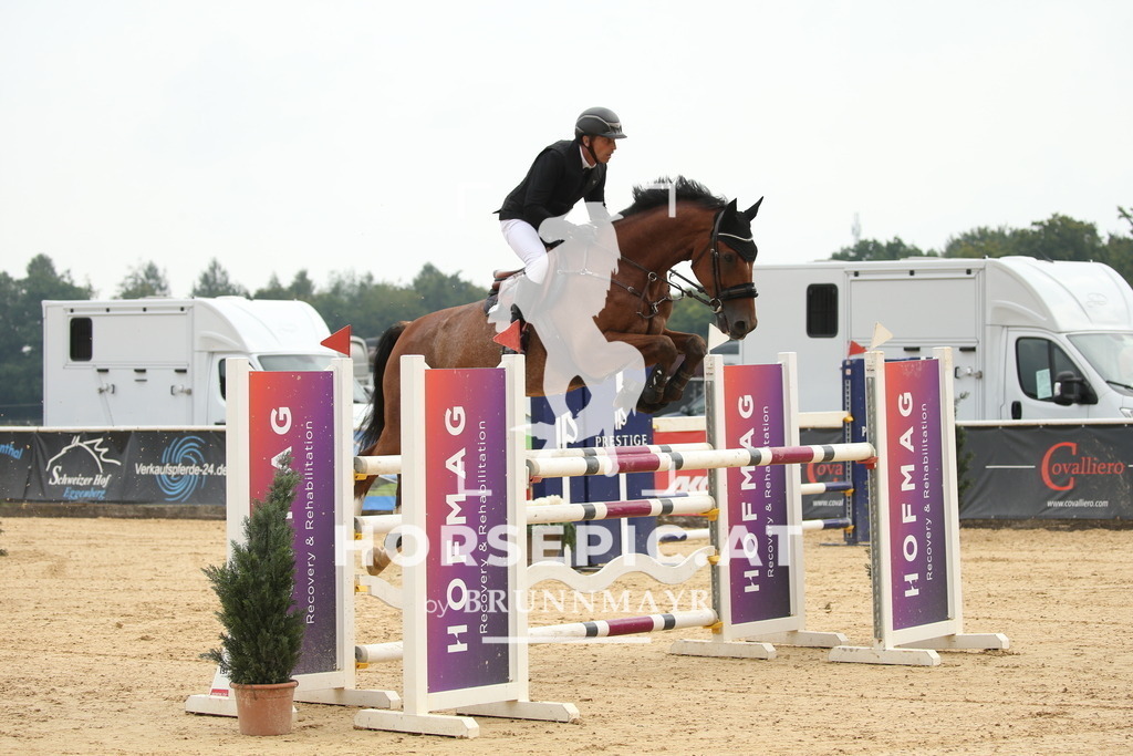 DL2Q7302 | Willkommen bei Brunnmayr - Design & Fotografie – Ihrem Spezialisten für Reitturniere und Pferdeveranstaltungen in Oberösterreich, Salzburg und Bayern! Seit über 17 Jahren sind wir leidenschaftlich dabei.