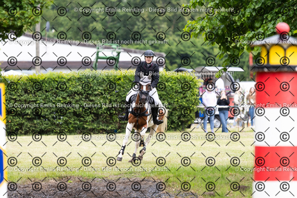 CL5A8432 | Emilia Reinking Fotografie - Realisiert mit Pictrs.com