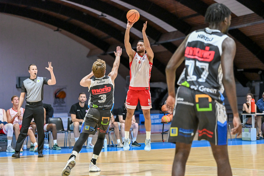 rsk_040 | Fotos von Basketballspielen aus dem Raum NRW fotografiert von Gero Mueller-Laschet und Daniel Schaefer - Realisiert mit Pictrs.com