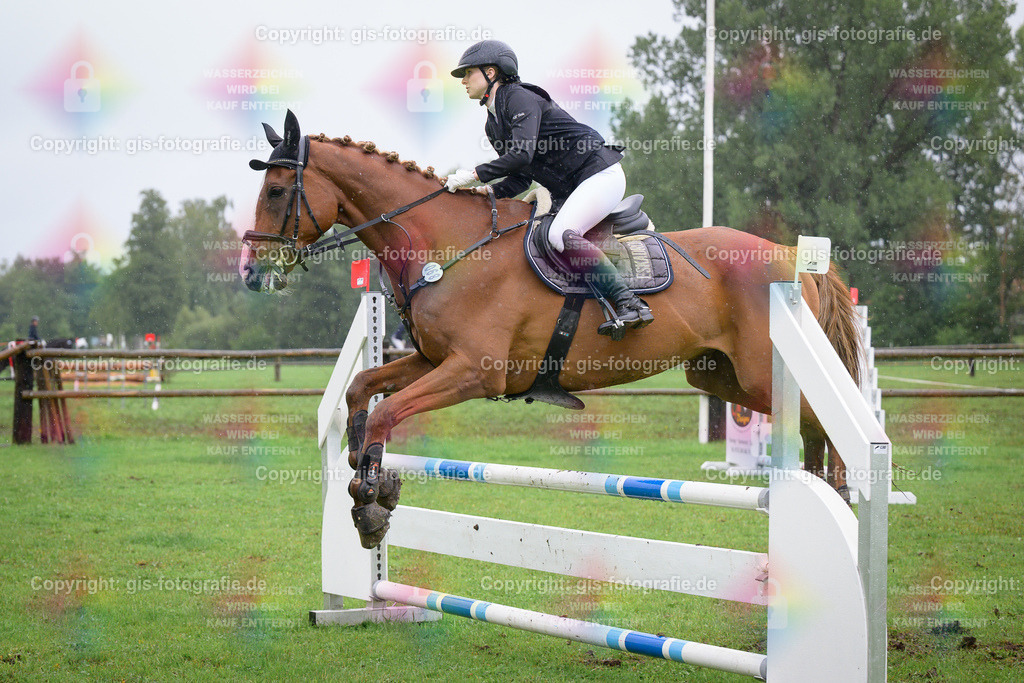 068_Schwerin_Hannah_Saturn-S_A1_Springen_250802_02 | gis-fotografie