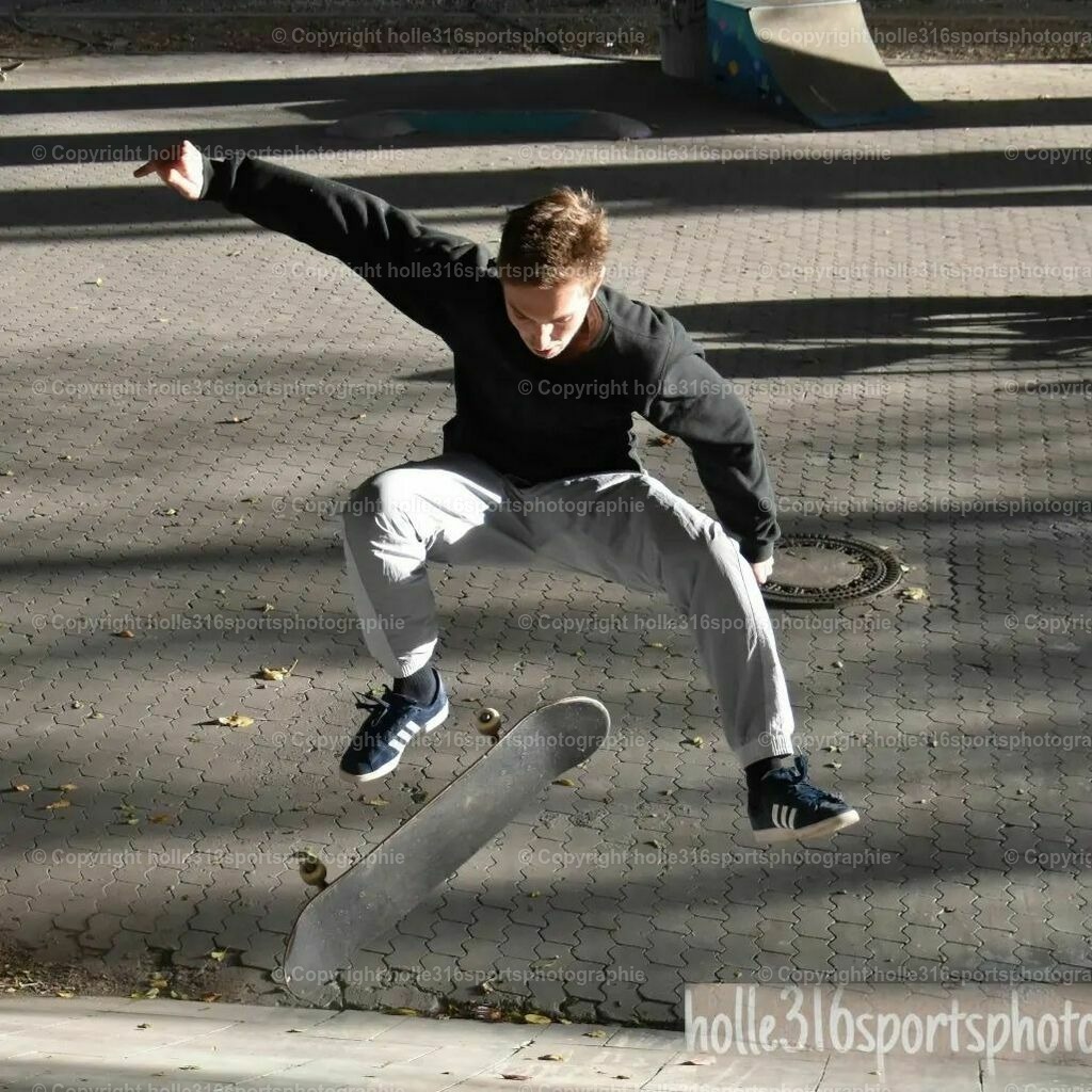 317084723_10210592813334620_4614302158910024000_n | Sportfotografie , Motorsport, Motoross, Reitsport, Mointainbike, Enduro,
Landschaft , Outdoor, Eventfotografie, Landschaft, Bilder online bestellen - Realisiert mit Pictrs.com