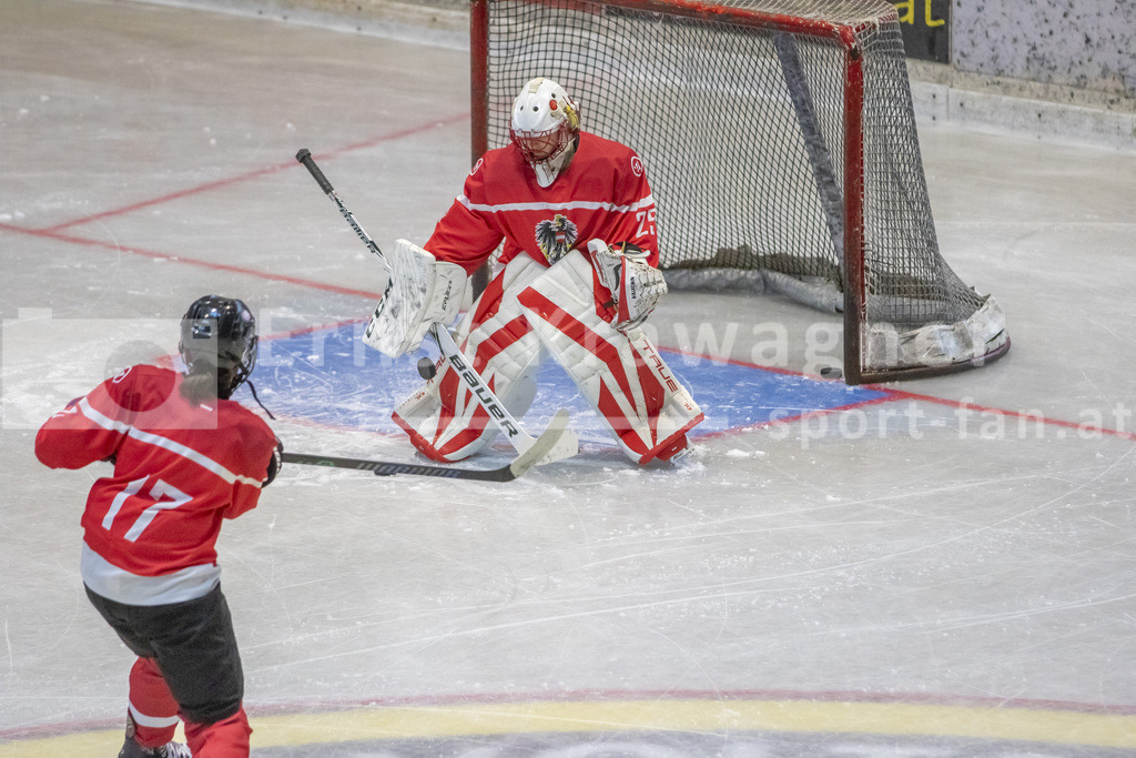 Dameneishockey | Dameneishockey, U18 Turnier am 31.08.2024 in Spittal (Eis-Sport-Arena - Sportzentrum Spittal), Austria, (Photo by Ernst Krawagner sport-fan.at) - Realisiert mit Pictrs.com