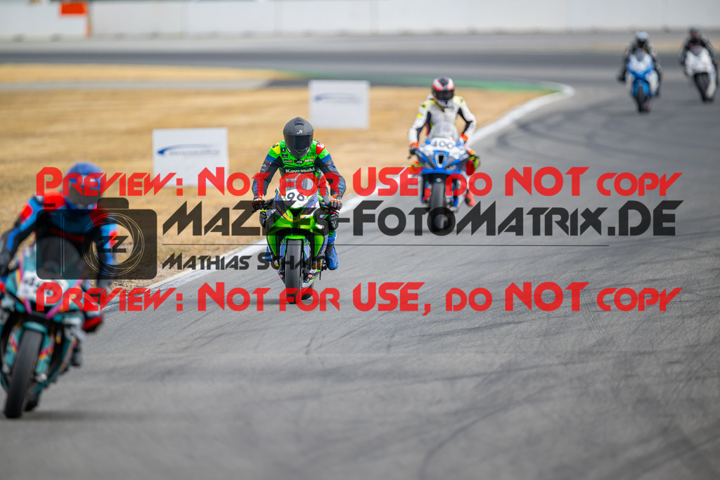 MaZZes-Fotomatrix-20260809-587592 | R1
