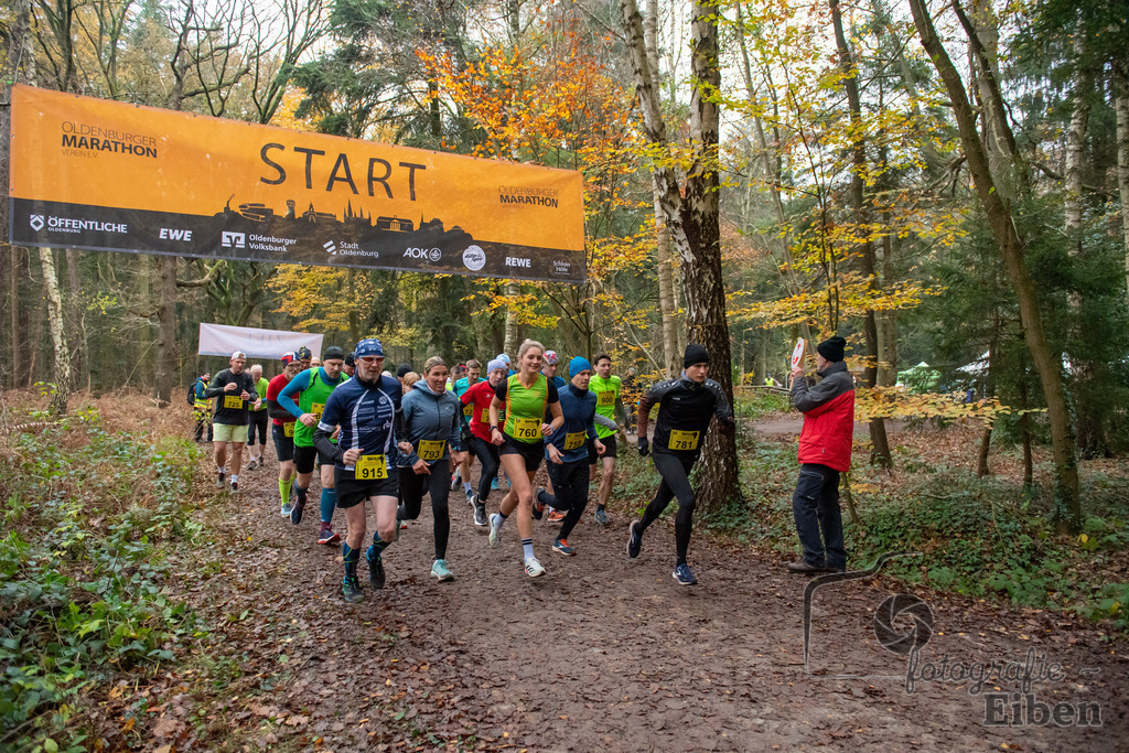 9000m Lauf Cross-Bezirks und Kreismeisterschaften | 9000m Lauf Cross-Bezirks und Kreismeisterschaften am 18.11.2023 in Wildenloh (), Deutschland, Photo: Philip Eiben 2023 - Realisiert mit Pictrs.com