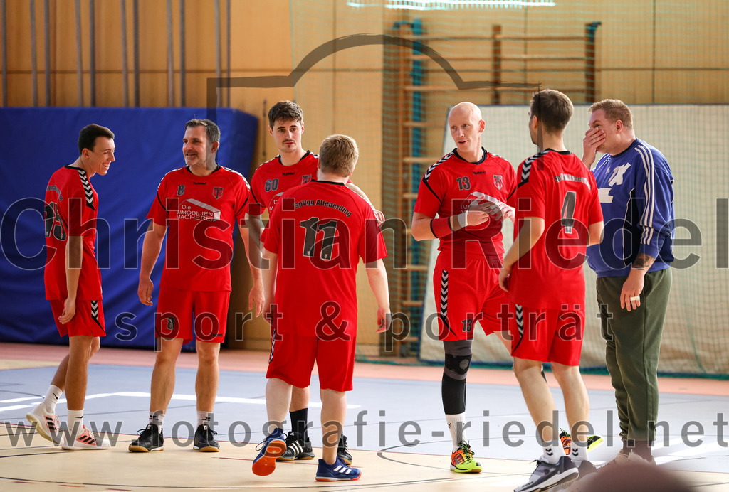 2022-10-16_013_SpVgg_Altenerding_II_gegen_SG_Moosburg_II | Erding, Deutschland, 16.10.2022:
Handball, Bezirksklasse Männer 2022 / 2023, 2. Spieltag, SpVgg Altenerding II gegen SG Moosburg II, Endergebnis: 30:23

Foto: Christian Riedel / fotografie-riedel.net