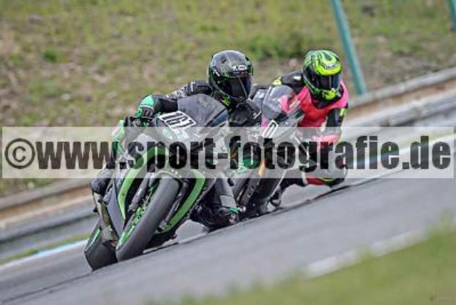 pube7144 | Professionelle Fotos von Sportveranstaltungen, aber auch Hochzeiten und anderen Events. - Realisiert mit Pictrs.com