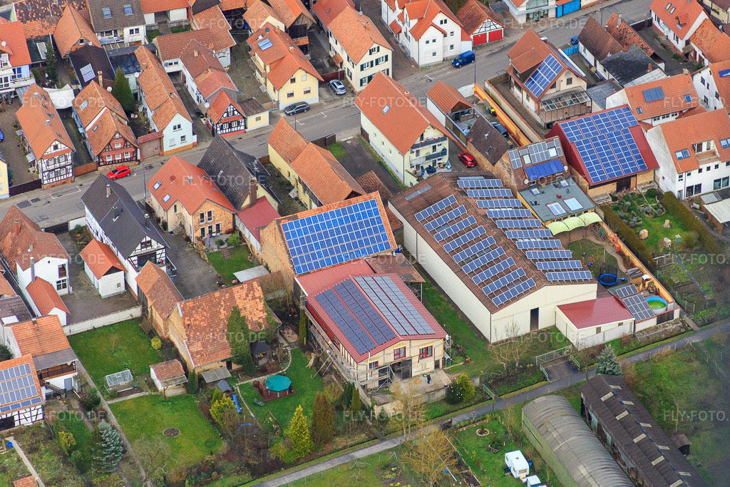 Luftbild: Hintergraben in Kandel im Bundesland Rheinland-Pfalz in Deutschland. Foto: IMG_085936.jpg vom 08.01.2016 durch Werner Riehm/FLY-FOTO.de