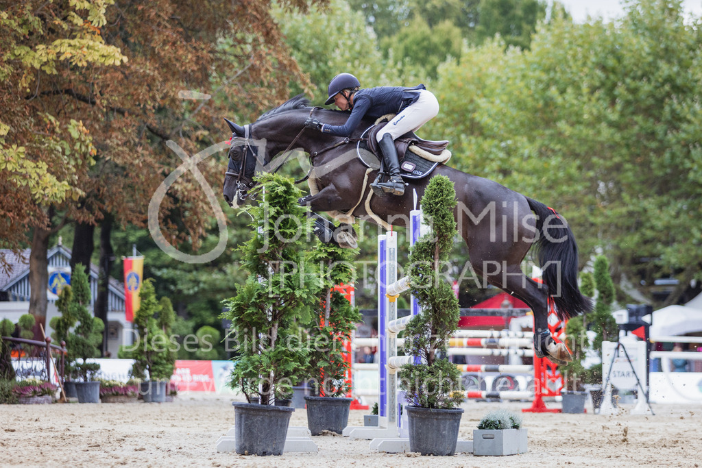 220910_OWLCh_MittlereTour-216 | Deine schönsten Turniermomente als professionelle Fotos! Entdecke hochwertige Pferdesport-Fotografie im Online-Shop. Jetzt Fotos finden & bestellen!
