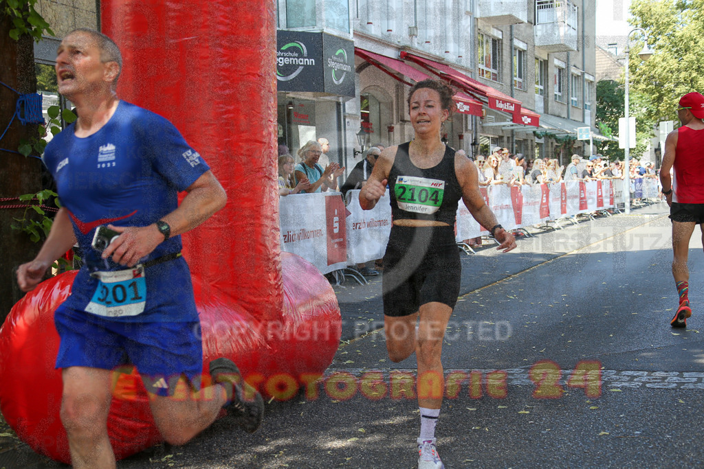 250621_1149_EX1_4081 | Sportfotografie im Rhein-Sieg Kreis, Köln, Bonn, NRW, Rheinland Pfalz, Hessen, etc. Unser Tätigkeitsfeld umfasst den Laufsport vom Volkslauf über den Marathon, Duathlon, Triathon bis zum Ultralauf wie Kölnpfad Ultra oder Schindertrail.