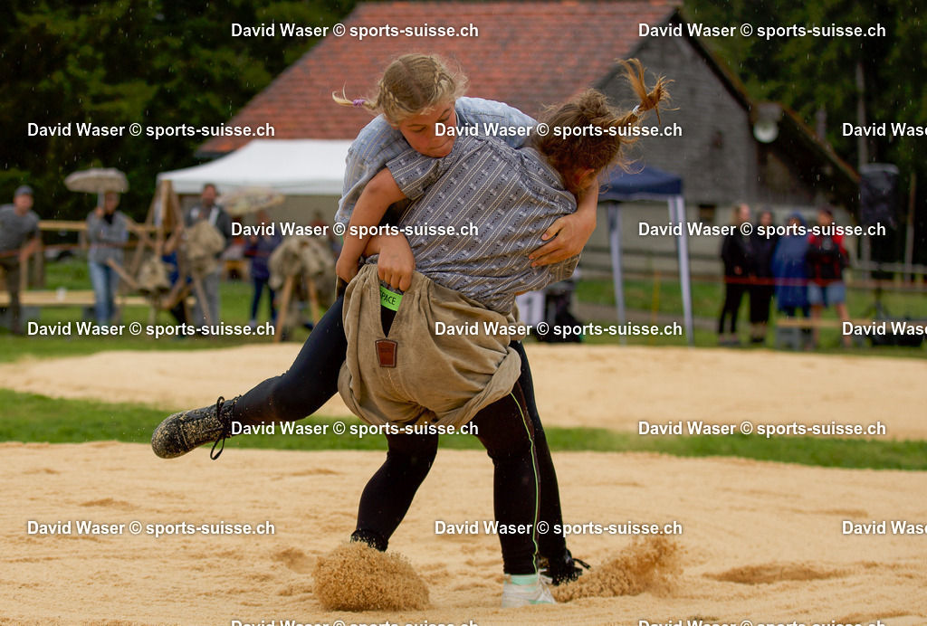 Finale_Meitli 2_ Morier Blanche __ - Schlüchter Laura _  1. Frauen- Meitlischwingfeste Lac-des-Joncs (Les Paccots) FR Photos Waser David _sports-suisse.ch_ (3) | sports-suisse.ch
