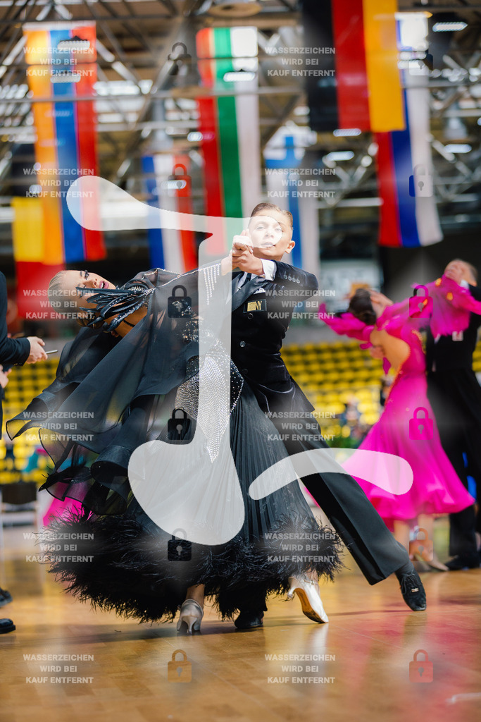 Hessen Tanzt WDSF Open Junior II Standard 2nd (204) Kristiyan Donchev _ Martina Kondaklieva (Bulgaria)-2025-05-17-7495 | Webshop for digital downloads and prints of dance sport, event & show photographer Julian Link - Realisiert mit Pictrs.com