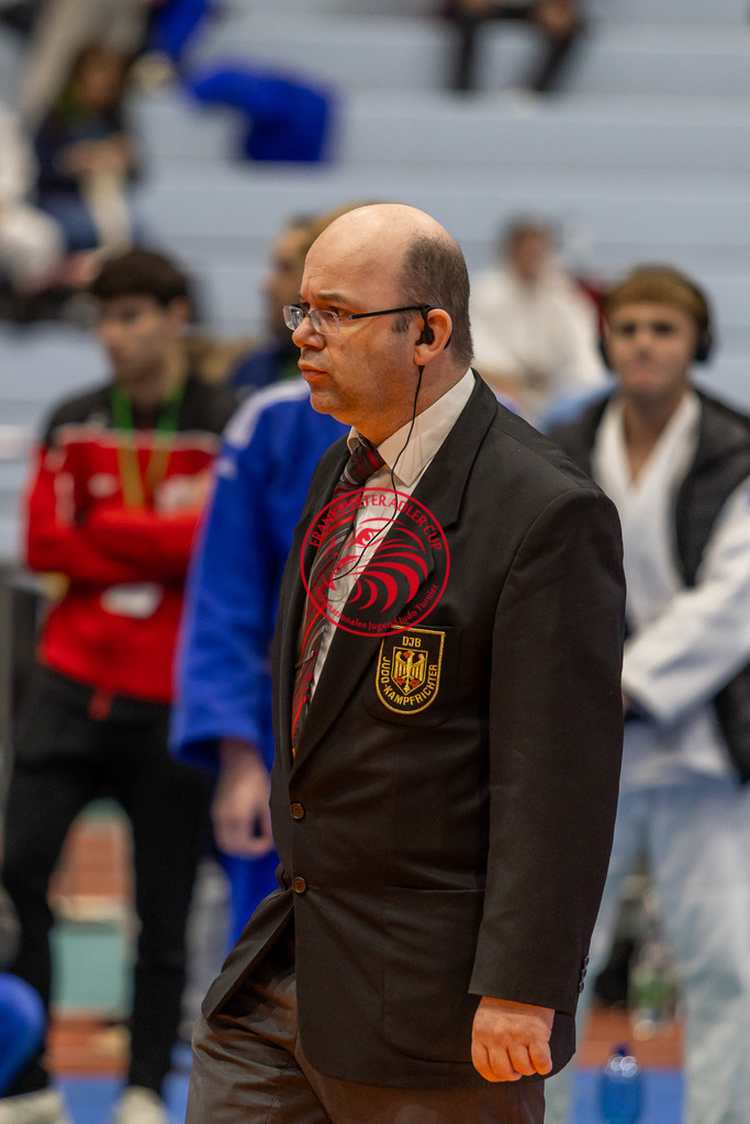Internationaler Adler Cup 2024 | Foto vom Internationalen Adler Cup Judo Turnier im Sport- und Freizeitzentrum Kalbach im Oktober 2024 - Realisiert mit Pictrs.com