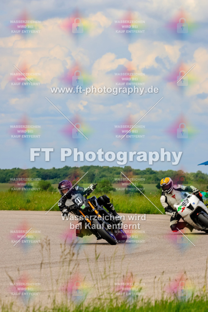 MotoTeam-1122 | Hier findet Ihr Bilder von Touristenfahrten auf der Nürburgring Nordschleife oder von anderen Veranstaltungen die ich besucht habe. Viel Spass beim Durch Schauen 