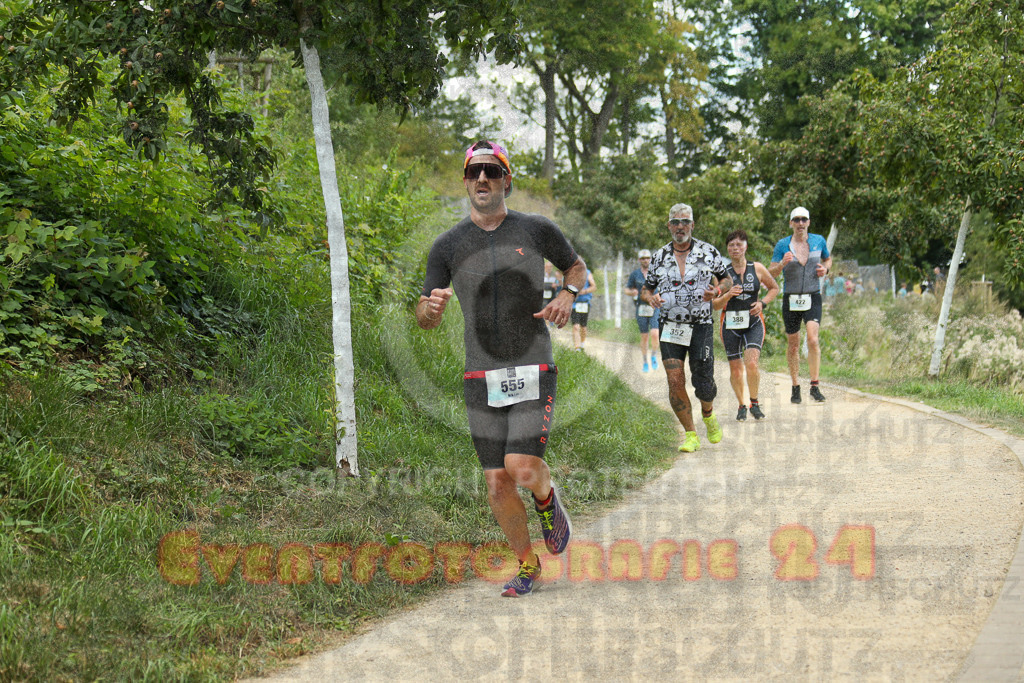 250824_1352_EX1_4079 | Sportfotografie im Rhein-Sieg Kreis, Köln, Bonn, NRW, Rheinland Pfalz, Hessen, etc. Unser Tätigkeitsfeld umfasst den Laufsport vom Volkslauf über den Marathon, Duathlon, Triathon bis zum Ultralauf wie Kölnpfad Ultra oder Schindertrail.