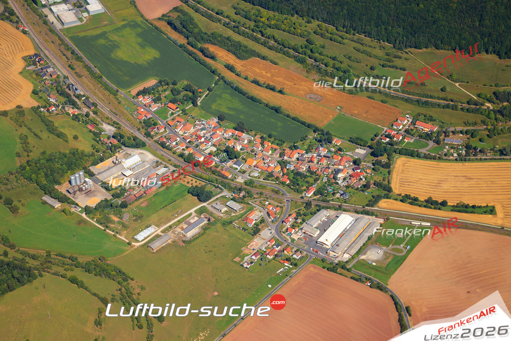 Die Luftaufnahme der Stadt Ritschenhausen wurde vom UL-Flugzeug heraus erstellt ( keine Drohne )- hohe Auflösung für beste Qualität