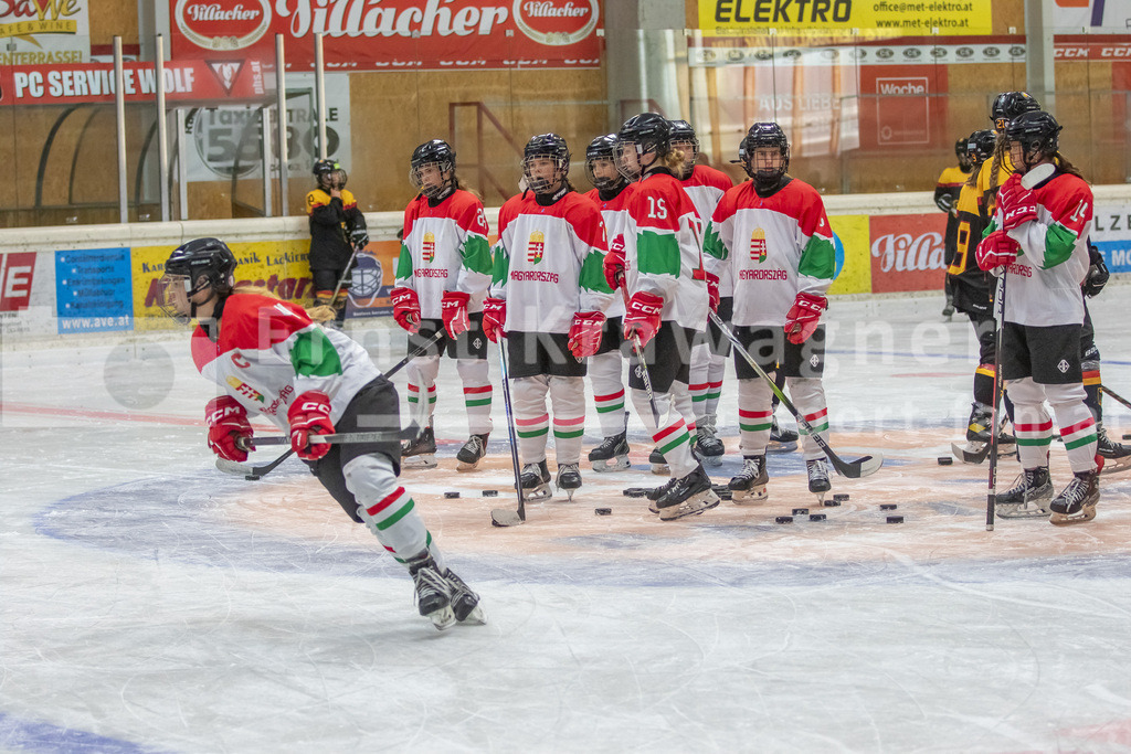 Dameneishockey | Dameneishockey, U18 Turnier am 31.08.2024 in Spittal (Eis-Sport-Arena - Sportzentrum Spittal), Austria, (Photo by Ernst Krawagner sport-fan.at) - Realisiert mit Pictrs.com