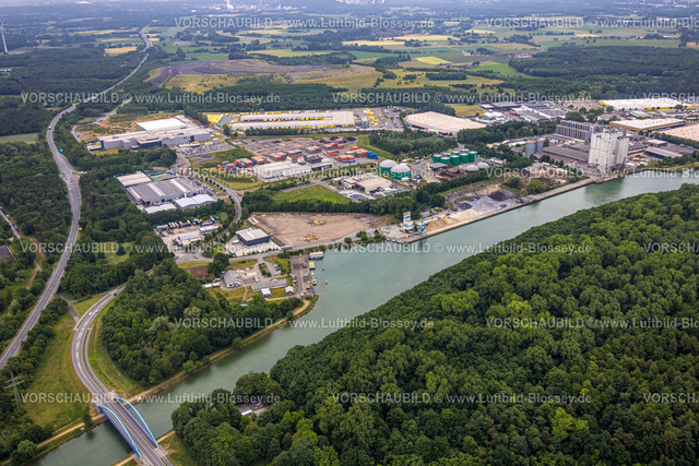 Dorsten220604613 | Luftbild, Baustelle Buerer Straße direkt am Weser-Datteln-Kanal, Behörde Wasserstrassen- und Schiffahrtsamt Westdeutsche Kanäle Standort Dorsten, Gewerbegebiet Buerer Straße, Hervest, Dorsten, Ruhrgebiet, Nordrhein-Westfalen, Deutschland