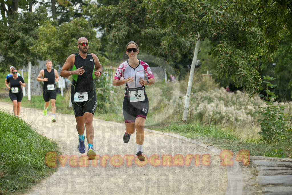 250824_1428_EX1_6310 | Sportfotografie im Rhein-Sieg Kreis, Köln, Bonn, NRW, Rheinland Pfalz, Hessen, etc. Unser Tätigkeitsfeld umfasst den Laufsport vom Volkslauf über den Marathon, Duathlon, Triathon bis zum Ultralauf wie Kölnpfad Ultra oder Schindertrail.