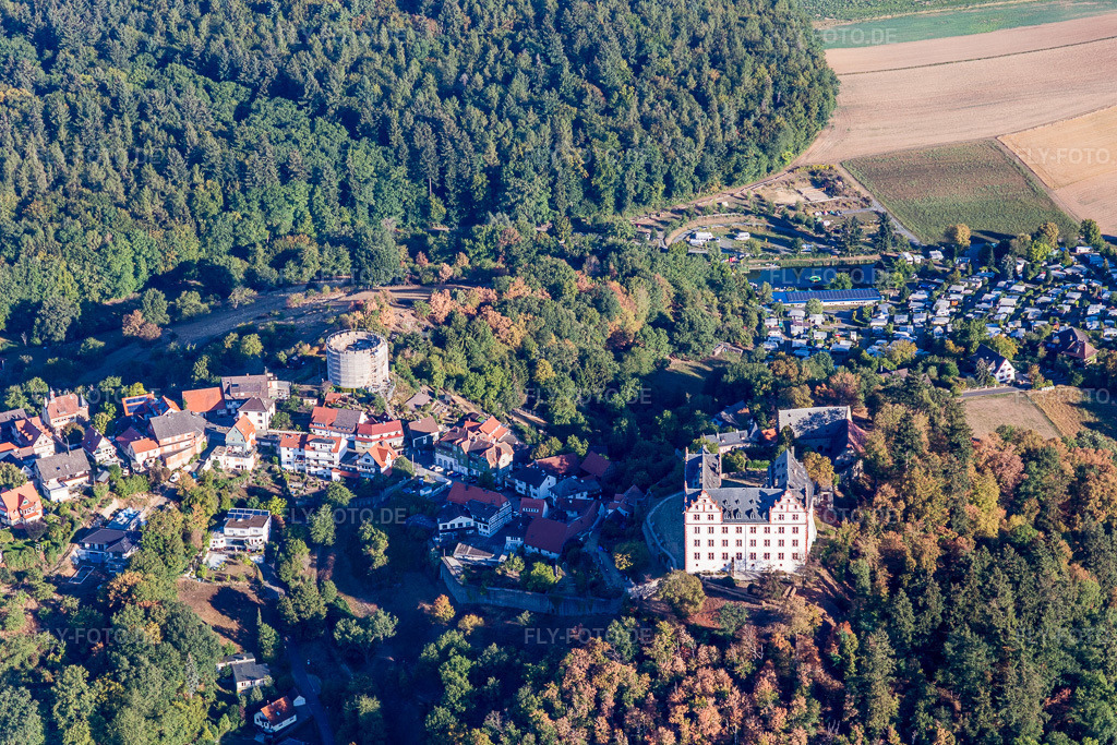 Luftbild: Fischbachtal, Schloß Lichtenberg im Ortsteil Niedernhausen in Fischbachtal im Bundesland Hessen in Deutschland. Foto: IMG_110957.jpg vom 08.09.2018 durch Werner Riehm/FLY-FOTO.de