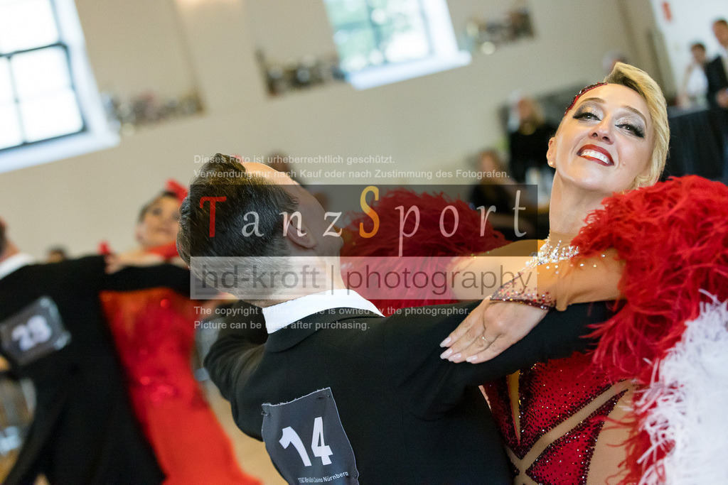20240525_RL-Masters3-Std_7555 | Tanzsportbilder, Standardtanz, Lateintanz, WDSF, DTV, LTVB, dancecomp, goc, hessen tanzt, blaues band der spree, walzer, tango, wiener walzer, slowfox, quickstepp, samba, rumba, cha-cha-cha, paso doble. jive, hd-kroft photography, turniertanzsport