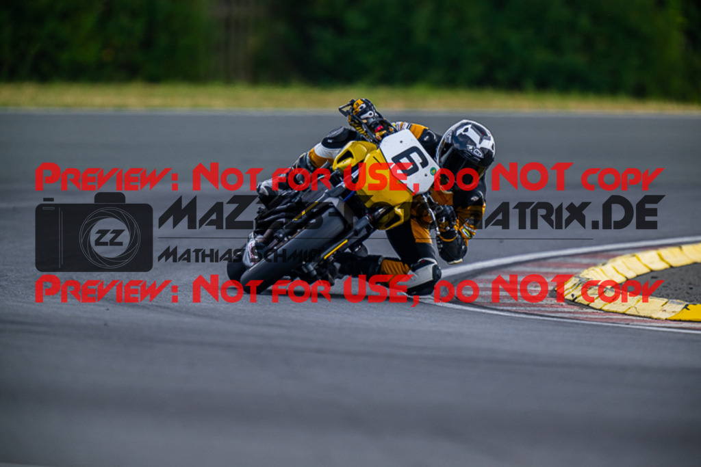 MaZZes_FotoMatrix_220723_6047 | IDM1000