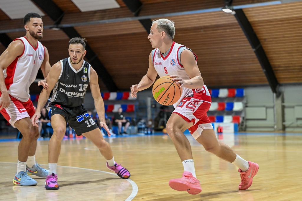 rsk_017 | Fotos von Basketballspielen aus dem Raum NRW fotografiert von Gero Mueller-Laschet und Daniel Schaefer - Realisiert mit Pictrs.com