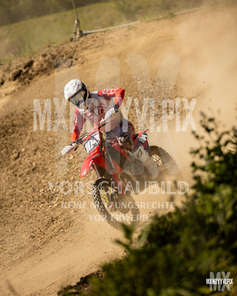 866A4940 | mxndyyvipix