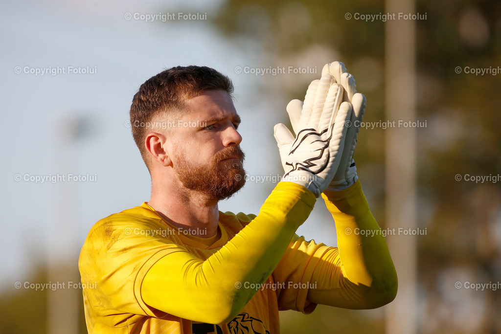 A_LUI_250925_0000037 | SPORT,FUSSBALL REGINALLIGA MITTE ASKOE OEDT-JUNGE WIKINGER 27.09.25 IM BILD: FILIP DMITROVIC  (OEDT) UND (JUNGE WIKINGER FOTO:FOTOLUI