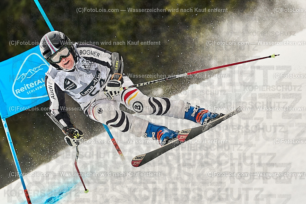_WWO4004_MASTERS-WM_Reiteralm_CD-SG_NEUBERT Claudia | FISWORLD CHAMPIONSHIPSMASTERS ALPINE SKIING, 23. – 28. MÄRZ 2026 - REITERALM | STMK | AUT.   Veranstaltet vom Masters-Referat des Deutschen Skiverbandes (DSV). Durchführende Organisation: WSV Pichl-Reiteralm, unterstütutzt von den Bergbahnen REITERALM bei Schladming und SKI AUSTRIA.                            Disziplinen:  Super-G, GiantSlalom, Slalom.                                                 Kategorien:  A (Herrn 30-59 Jahre), B (Herrn ab 60 Jahre), C (Damen 30-59 Jahre), D (Damen ab 60 Jahre).                Rennstrecken:   Gasselhöhe und Muldenliftpiste auf der Reiteralm.