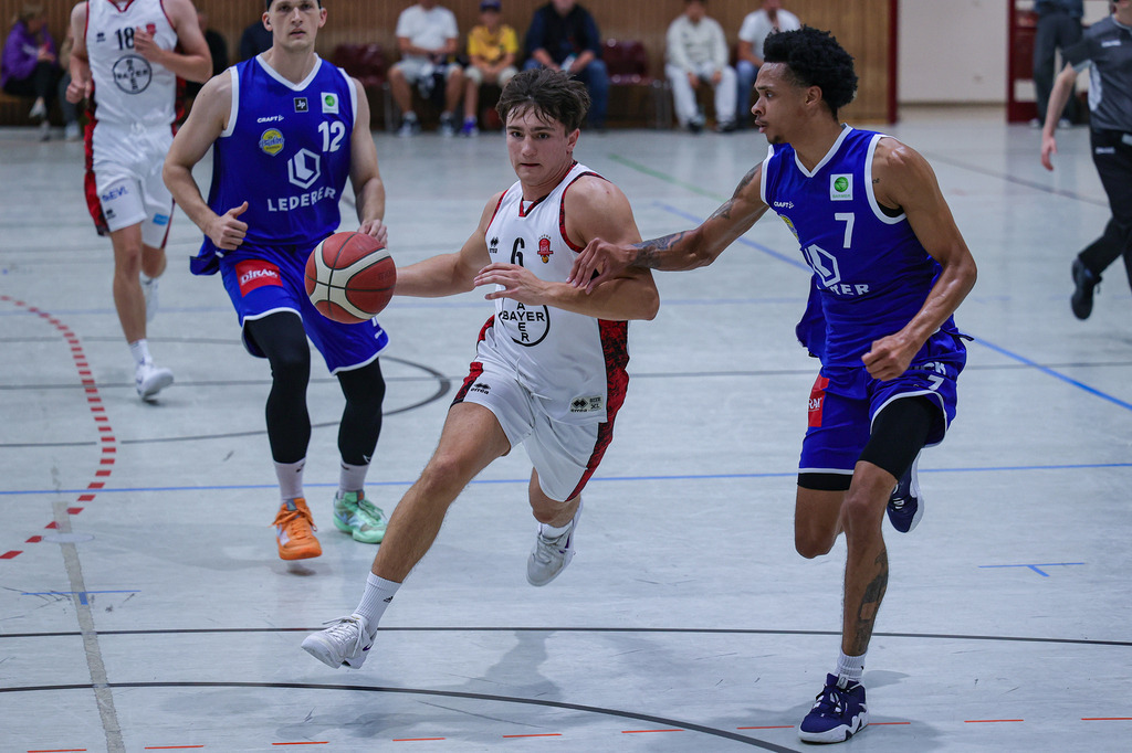 Regio Test BAYER GIANTS vs EN Baskets Schwelm-31 | Fotos von Basketballspielen aus dem Raum NRW fotografiert von Gero Mueller-Laschet und Daniel Schaefer - Realisiert mit Pictrs.com
