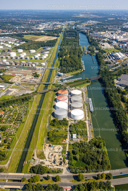 Gelsenkirchen240807169GE-Nord | Luftbild, Raffineriehafen der BP Gelsenkirchen GmbH, Tanklager am Rhein-Herne-Kanal mit Baustelle, Heßler, Gelsenkirchen, Ruhrgebiet, Nordrhein-Westfalen, Deutschland
