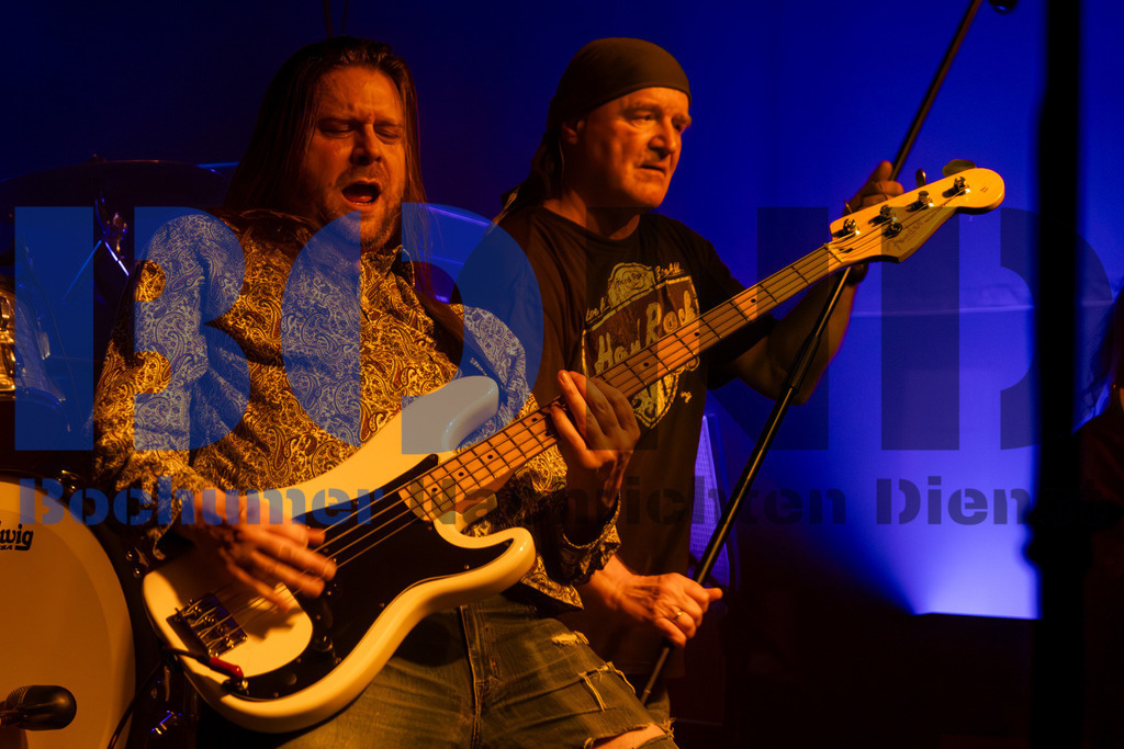 SES_NURPUR20250102-53 | bond - Realisiert mit Pictrs.com