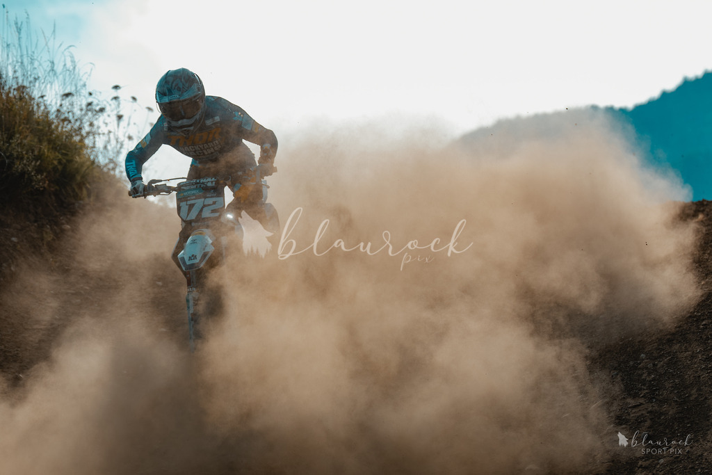 701A9796 | Sportbilder, Sportfotograf, Hochzeits- und Eventfotografin, Flugshows, Portraits und Tiershooting, Aviation, Downhill, Nationalleague, Swissleague, International