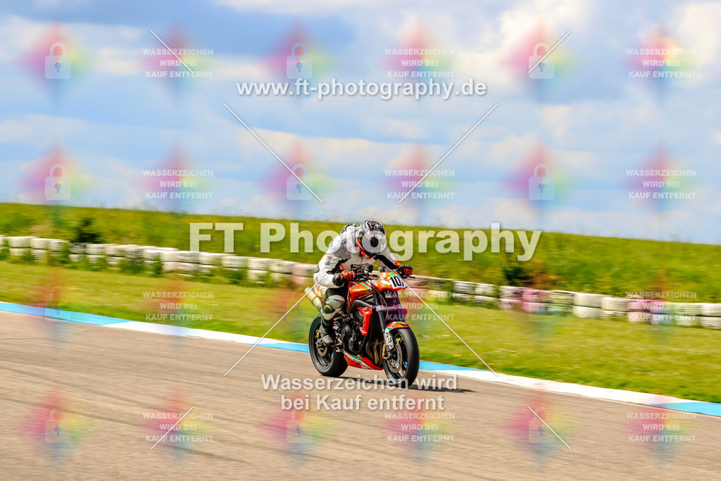 MotoTeam-0623 | Hier findet Ihr Bilder von Touristenfahrten auf der Nürburgring Nordschleife oder von anderen Veranstaltungen die ich besucht habe. Viel Spass beim Durch Schauen 