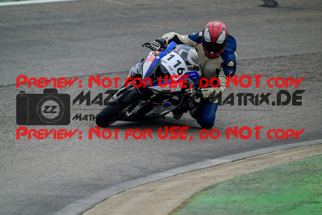 MaZZes_Fotomatrix_20240923_6007705_0703-2 | WEISS