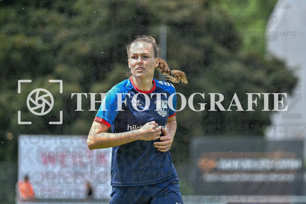 GER, FC Hauingen - SV Waldhaus, Frauen-Fussball, Rothaus Bezirkpokal, Finale, Saison 2024/2025, 29.05.2025 | Julie Le Moult (FC Hauingen, #03)GER, FC Hauingen - SV Waldhaus, Frauen-Fussball, Rothaus Bezirkpokal, Finale, Saison 2024/2025, 29.05.2025Foto: TH Fotografie/Thomas Hess
