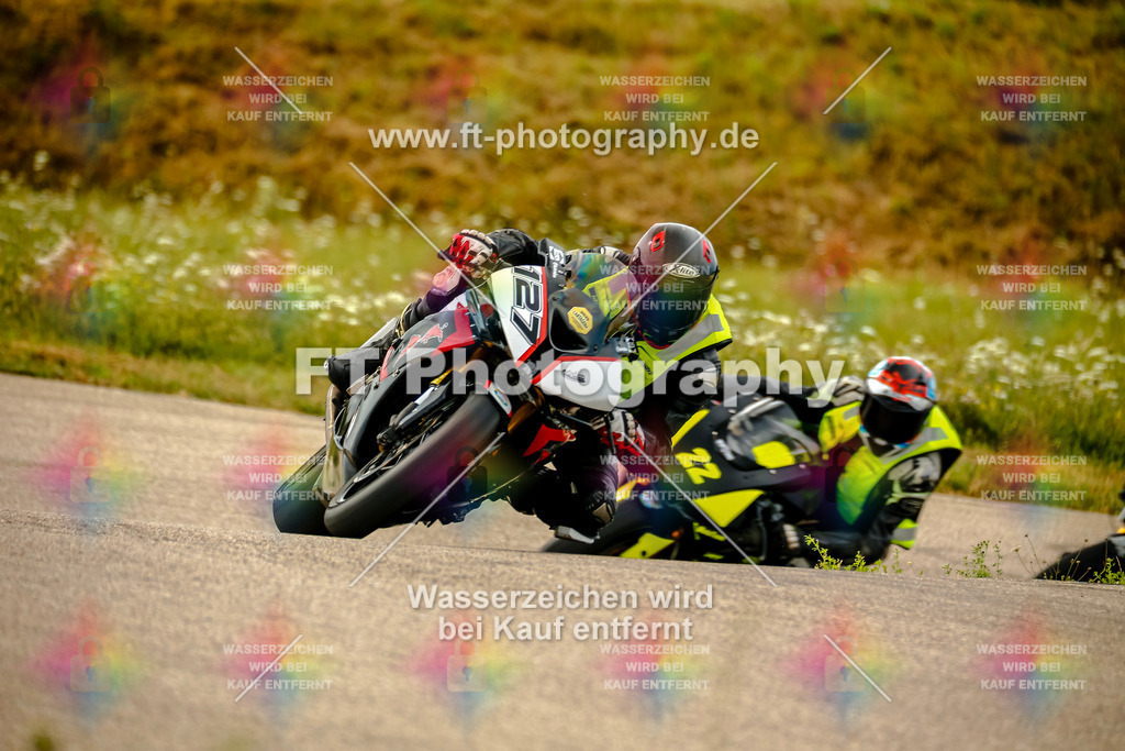 Chambley Juli-0724 | Hier findet Ihr Bilder von Touristenfahrten auf der Nürburgring Nordschleife oder von anderen Veranstaltungen die ich besucht habe. Viel Spass beim Durch Schauen 