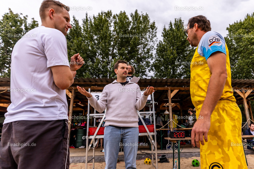 2025-200083515-Strandvölkerball-WM |  24.08.2025; Berlin Foto: Gerold Rebsch - www.beachpics.de
