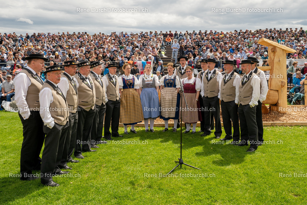 RB-01900 | René Burch leidenschaftlicher Fotograf aus Kerns in Obwalden.  Hier finden sie Sport, Landschaft und Natur Fotografie.
 - Realisiert mit Pictrs.com