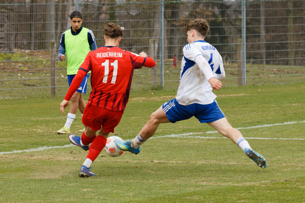 20260412-FCHS04_202 | 1.FC Heidenheim 1846 vs. FC Schalke 04, Fußball, U19, A-Junioren, NWL, U19-DFB-Nachwusliga, 2025/2026, 8. Spieltag, 12.04.2026 in Heidenheim, Walter-Birkhold-Jugendstadion (Foto: Michael Bulling) - Realisiert mit Pictrs.com