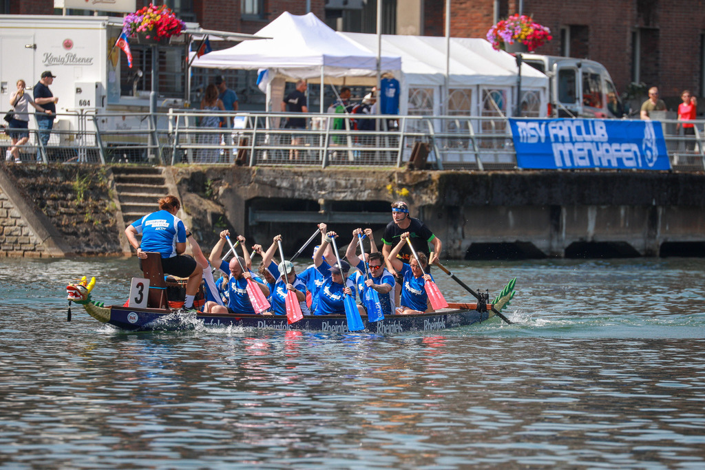 Drachenboot-Regatta_Duisburg140625_30 | Bildergalerie von Sport-Ereignissen aber auch von weiteren spannenden Dingen - nicht nur vom Niederrhein. In Anlehnung an den bekannten Spruch von Hanns Dieter Hüsch heißt das Motto: "Niederrhein ist überall".  - Realisiert mit Pictrs.com