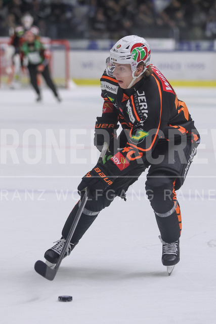 Moser Medical Graz 99ers vs EC iDM Wärmepumpen VSV – Ice Hockey    | Graz, Austria, 27.FEB.26 - ICE HOCKEY - ICE Hockey League, Graz 99ers vs Villacher SV. The image shows Tim Harnisch (99ers).     