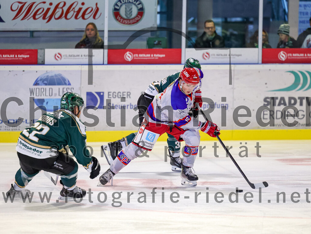 2025-09-14_022_TSV_Erding_gegen_EC_Peiting | Erding, Deutschland, 14.09.2025:Eishockey, Oberliga Süd 2025 / 2026, Testspiel, TSV Erding gegen EC Peiting, Endergebnis: 2:3Foto: Christian Riedel / fotografie-riedel.net