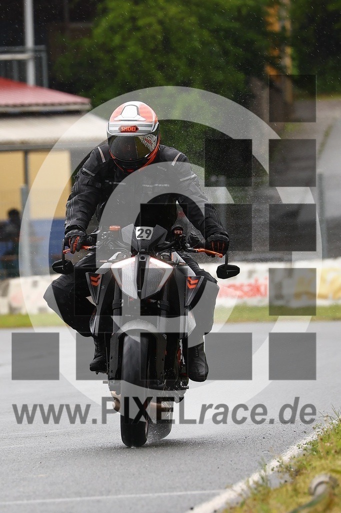 top-20260512_01855 | Schöne Erinnerungen an spannende Momente - das festzuhalten ist unser Job. PIXELrace.de ist seit 2003 auf den Rennstrecken Europas unterwegs um die Action draußen beim Fahren und die wunderbare Stimmung imm Fahrerlager für euch einzufangen.
