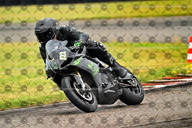 25bt02-0081 | markuskiefer.com - Realisiert mit Pictrs.com