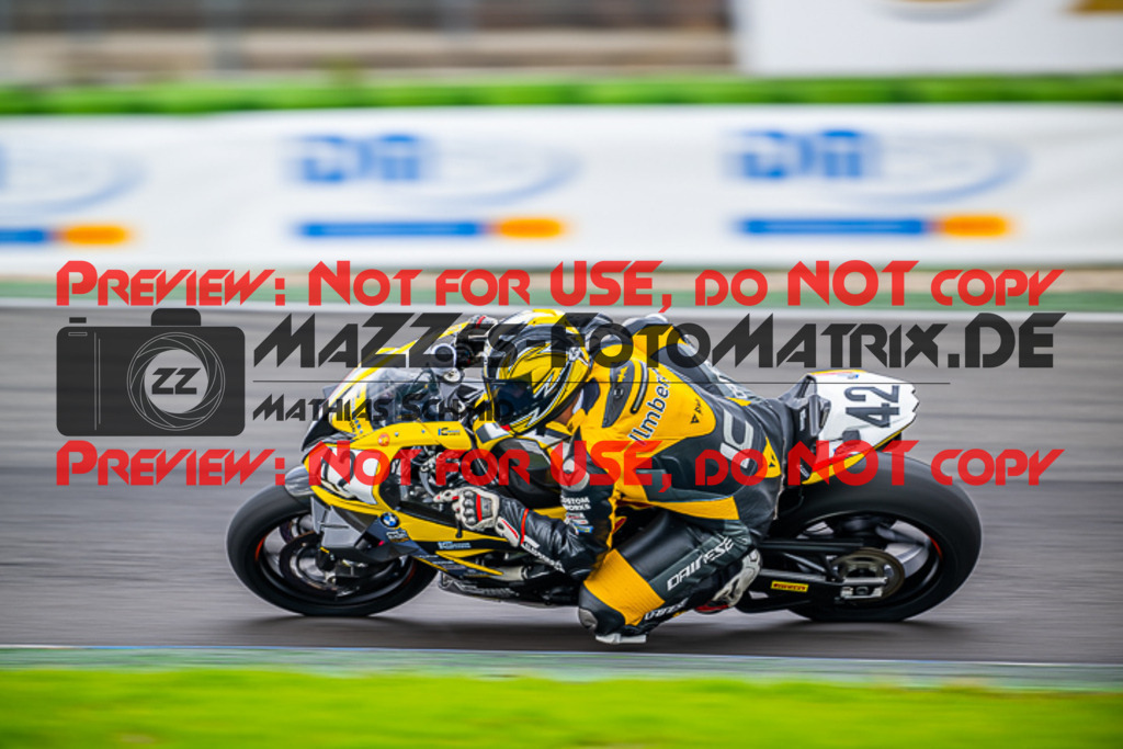 MaZZes_FotoMatrix_220924_6237 | PRO SUPERSTOCK