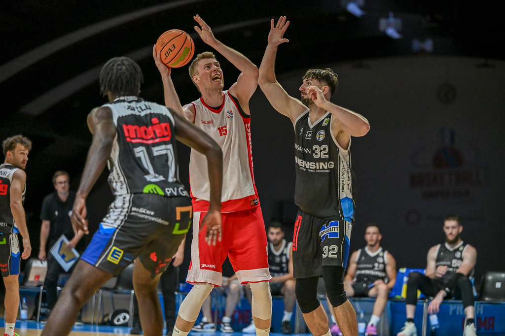 rsk_097 | Fotos von Basketballspielen aus dem Raum NRW fotografiert von Gero Mueller-Laschet und Daniel Schaefer - Realisiert mit Pictrs.com