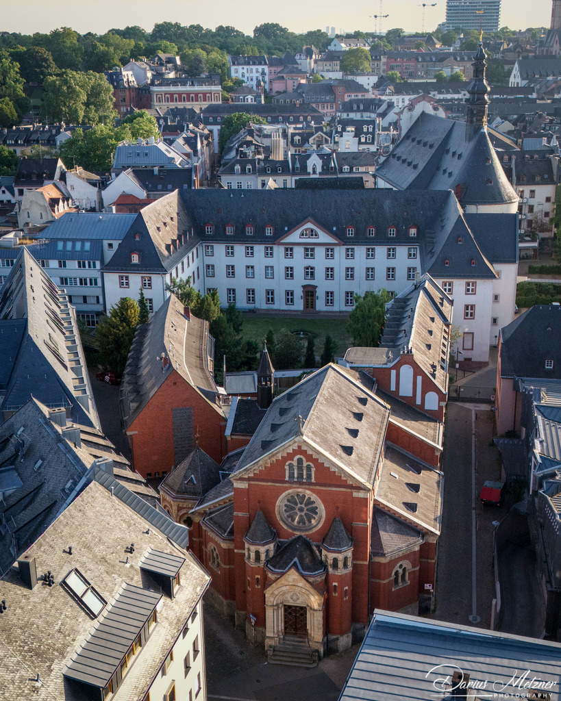 dji_fly_20250519_203804_0444_1747593403029_photo_dng | default