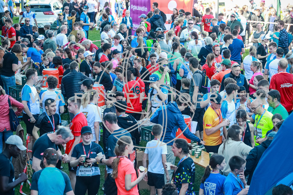 ..... | LINZ,AUSTRIA,27.April 25, Int. 3 Brückenlauf Linz  , Image shows: Photo: WAPICS / Manuel Binder